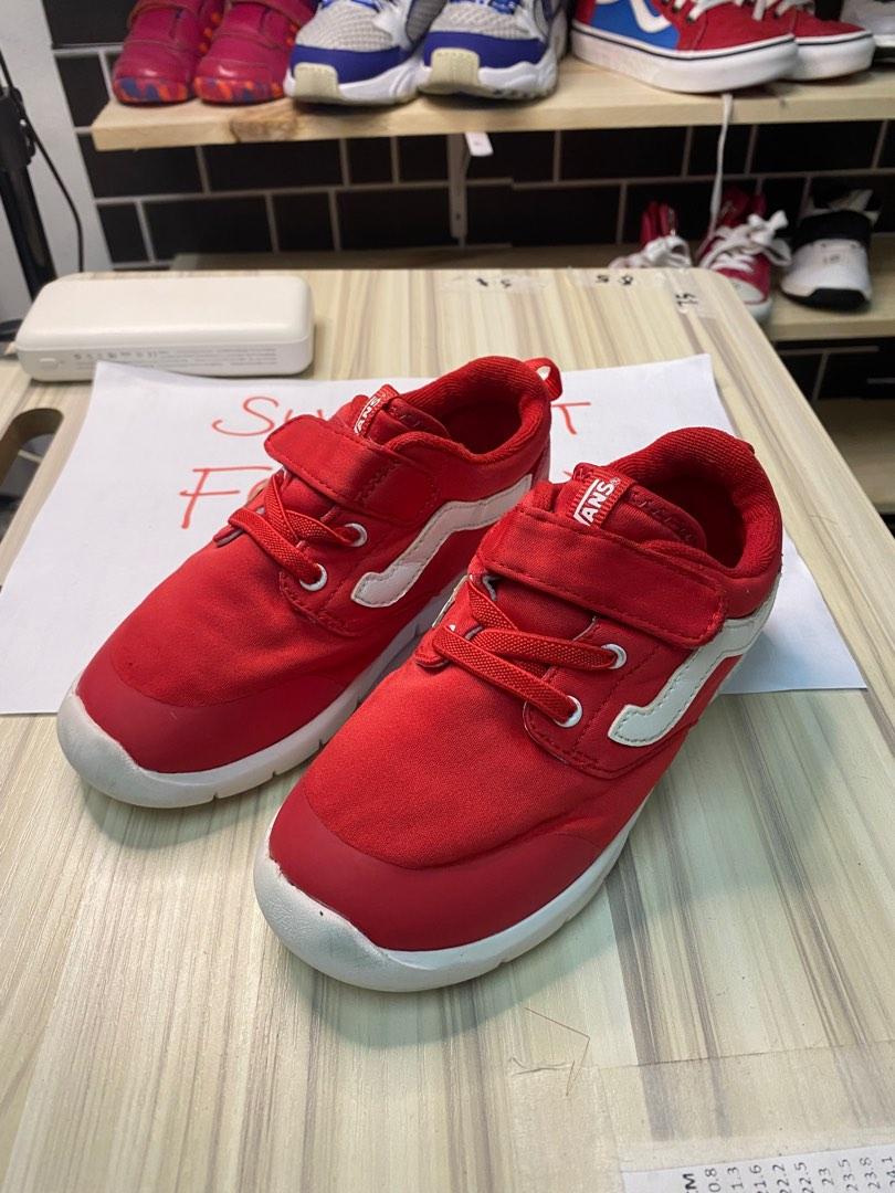 Size best sale 18 vans