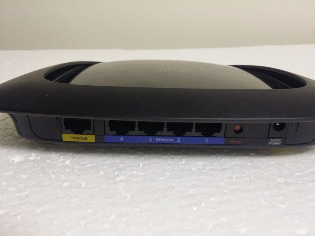 DDWRT Cisco Linksys E1000 Wireless Router, Computers & Tech, Parts & Accessories, Networking on