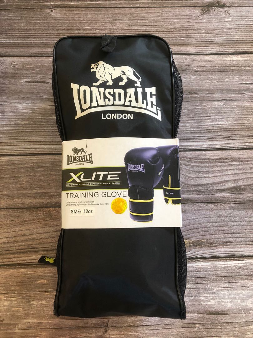 Lonsdale Training Glove 12oz, brand new, Sports Equipment, Other Sports