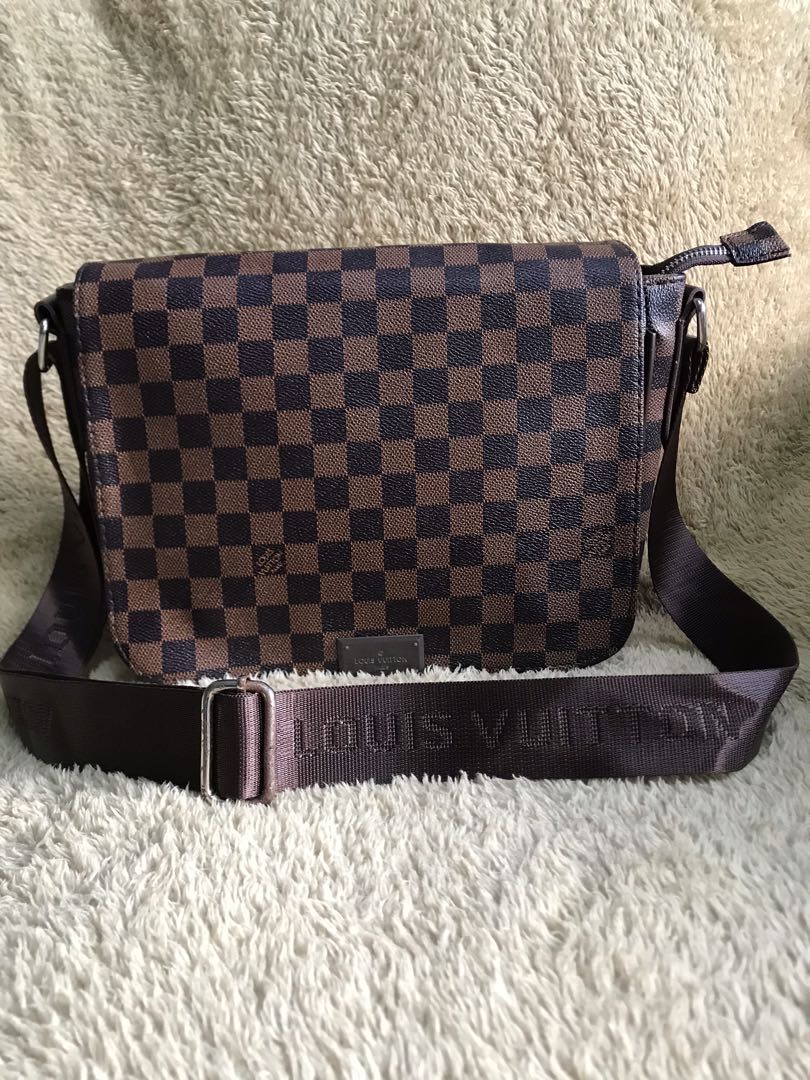 How to Tell if a Louis Vuitton Purse is Real vs Fake  Sarah Scoop