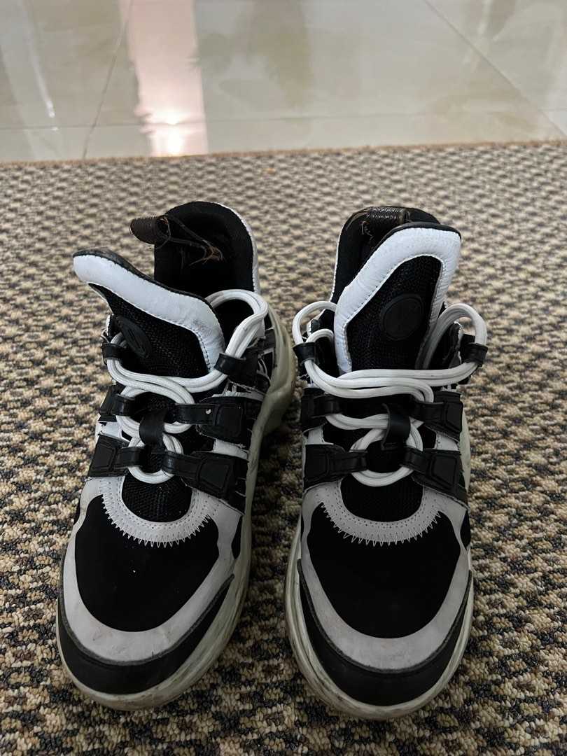Louis vuitton sales sneakers harga
