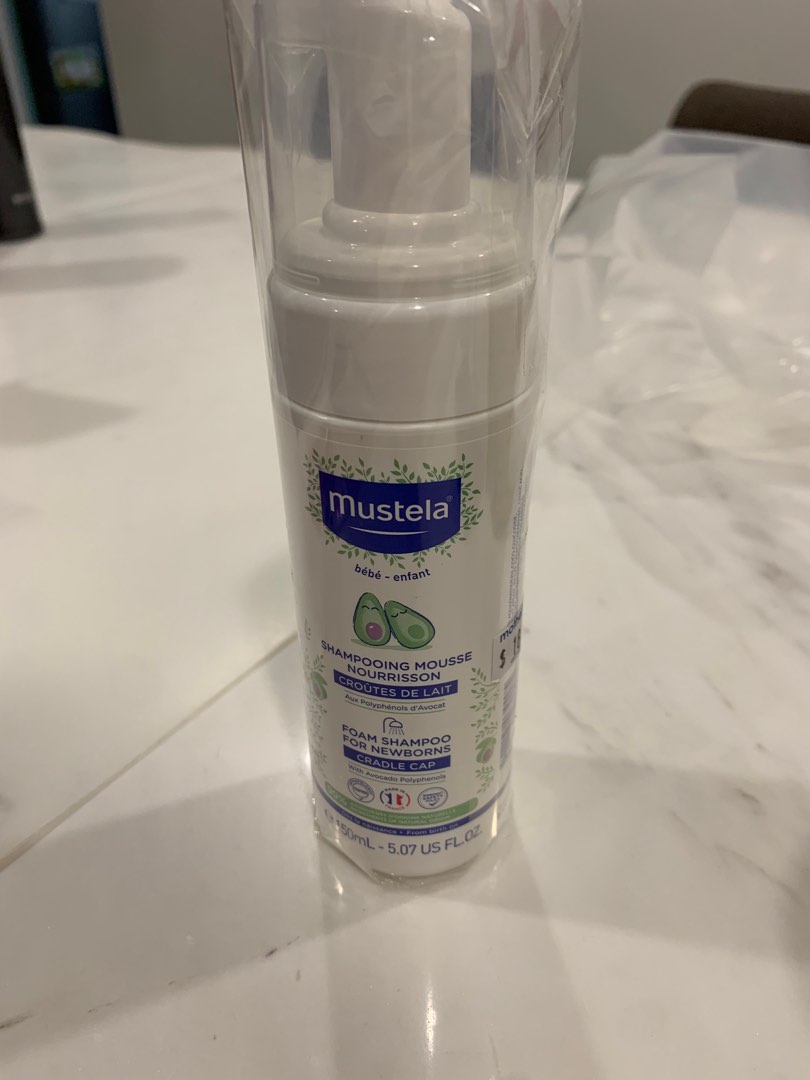 Mustela cradle cap shampoo, Babies & Kids, Bathing & Changing, Baby