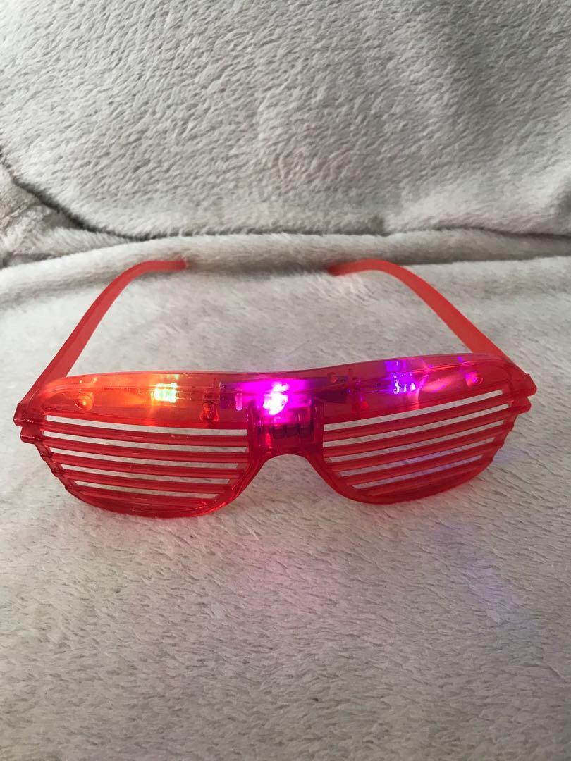 One Punggol NDP 2022 Goodie Bag Party Pooper bundle include blinking