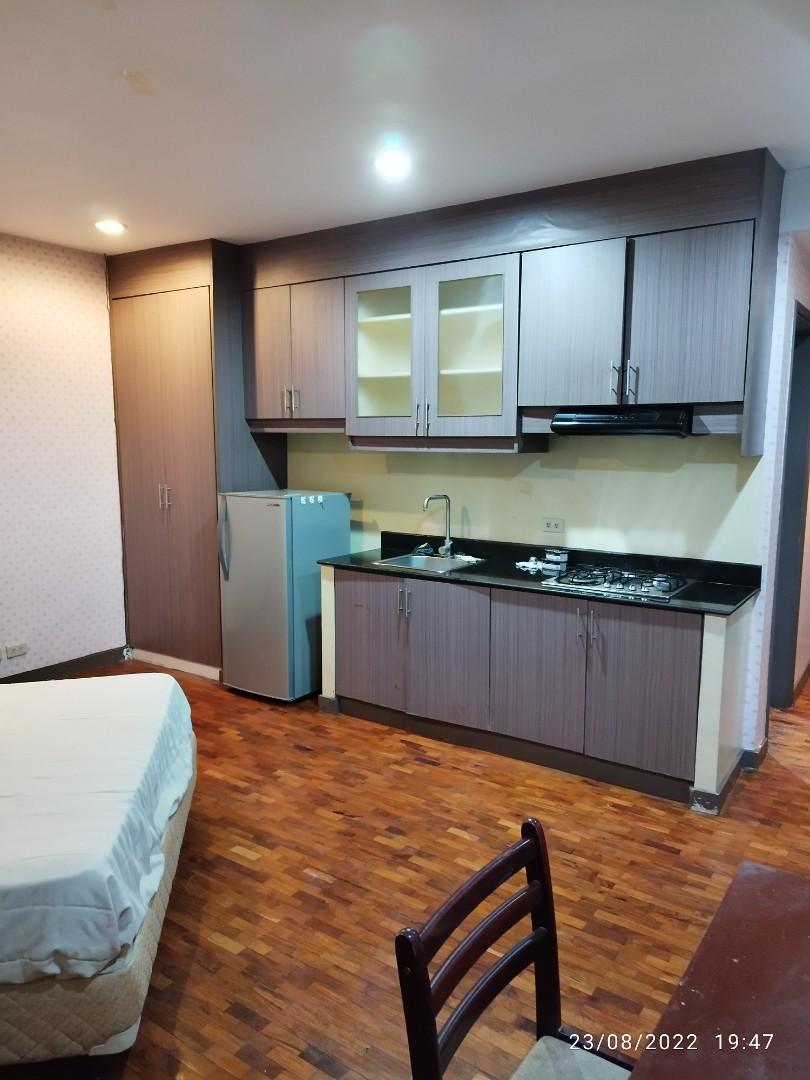 One unit studio type 36 sqm beside Robinson Place Ermita Manila for