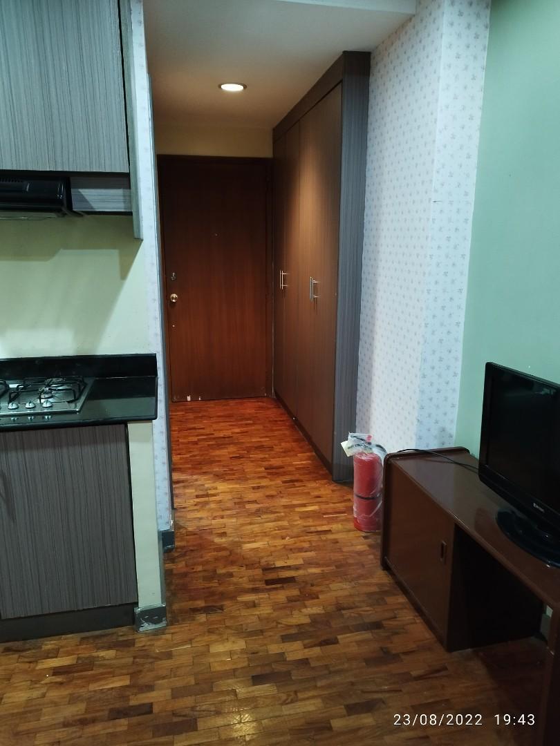 One unit studio type 36 sqm beside Robinson Place Ermita Manila for