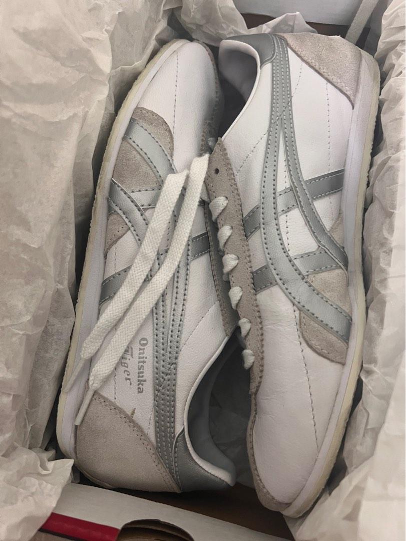 Onitsuka Tiger (Category: Sneakers) located in Singapore. Submitted by coolcrystal.1a5101 (Listing ID 1178527686, Image 3). Description: Bought last month only wore 2 times only rarely used . Kept in box .
