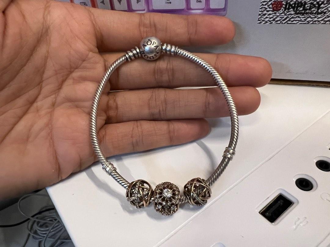 999/24k Pure gold Sakura flower charm (pawnable) with bracelet, Women's  Fashion, Jewelry & Organisers, Bracelets on Carousell