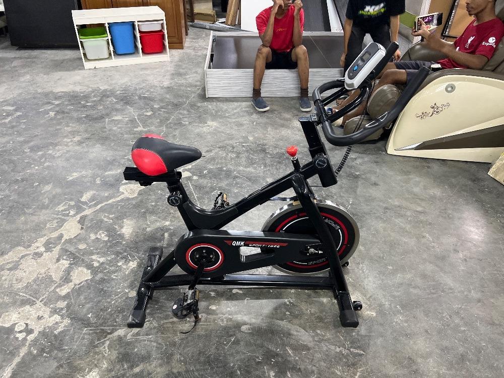 QMK Sport 1026 Stationary Bicycle Exercise Machine Mesin Senaman Basikal Pegun QMK Sport 1026