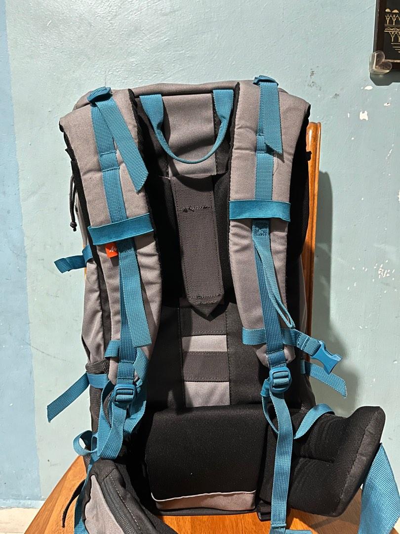 Quechua Original, Men's Fashion, Bags, Backpacks on Carousell