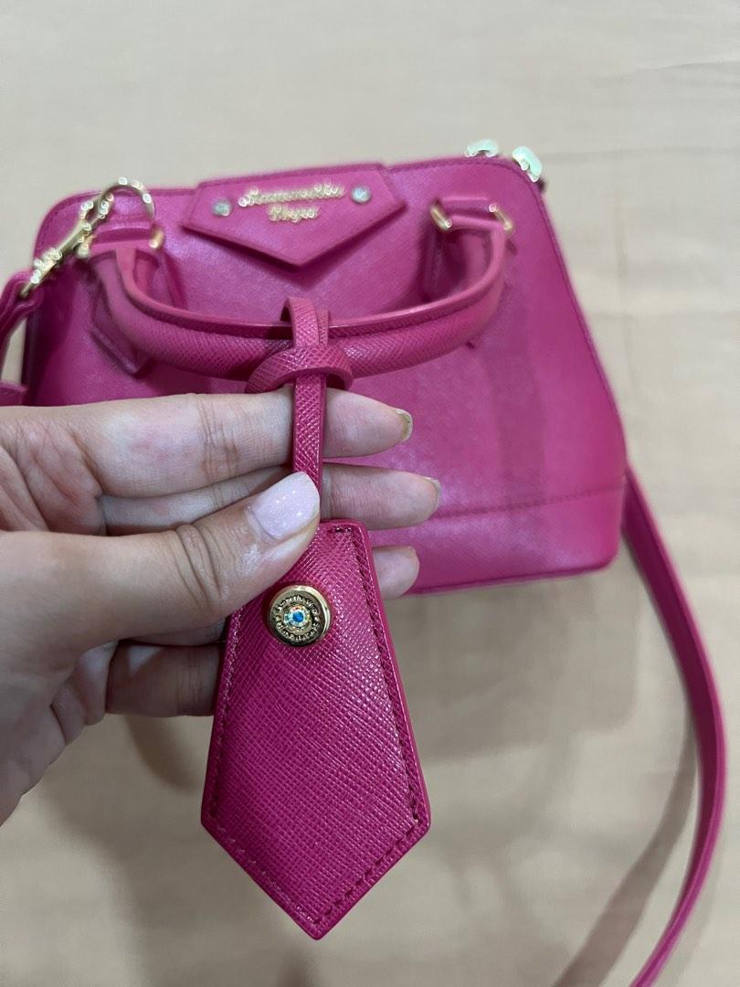Samantha Vega pink sling bag