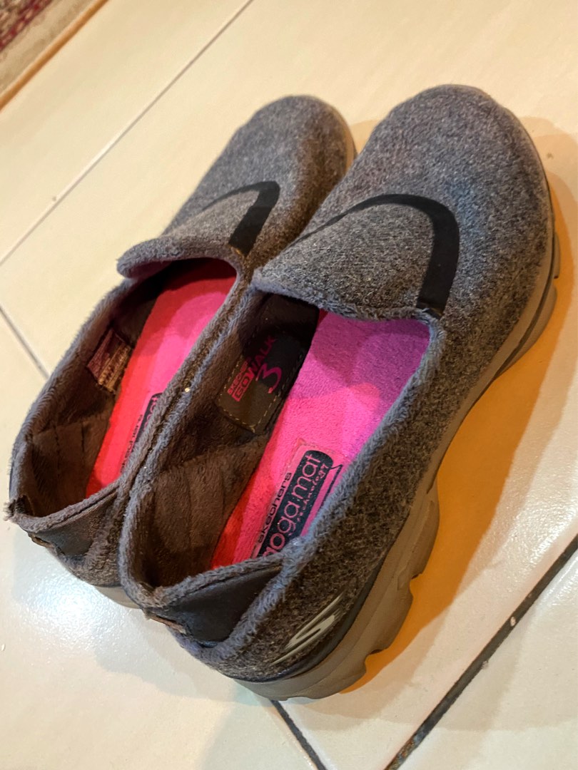 Skechers Goga Mat Go Walk UK 2 Women s Fashion Footwear