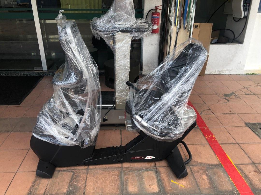 SOLE LCR Light Commercial Recumbent Bike, Sports Equipment, Exercise