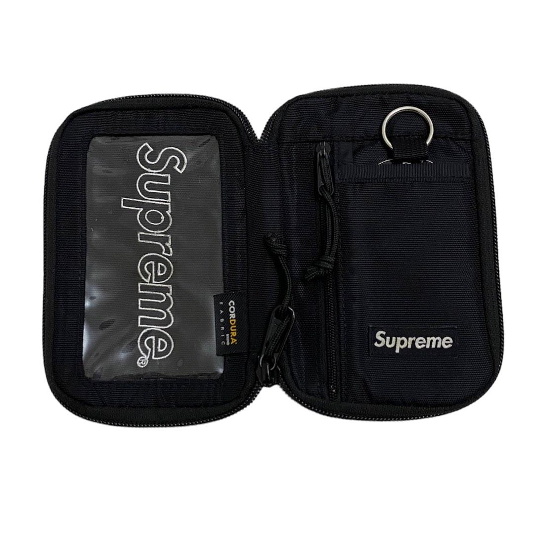 Supreme sales passport cover