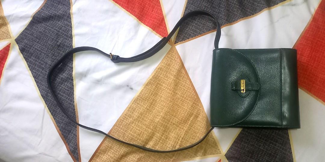 Louis Fontaine shoulder bag original, Barang Mewah, Tas & Dompet di  Carousell