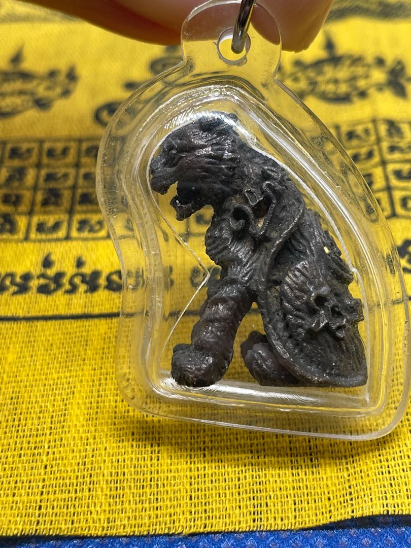 LP Yeam Tiger Thai Amulet, Hobbies & Toys, Memorabilia & Collectibles ...