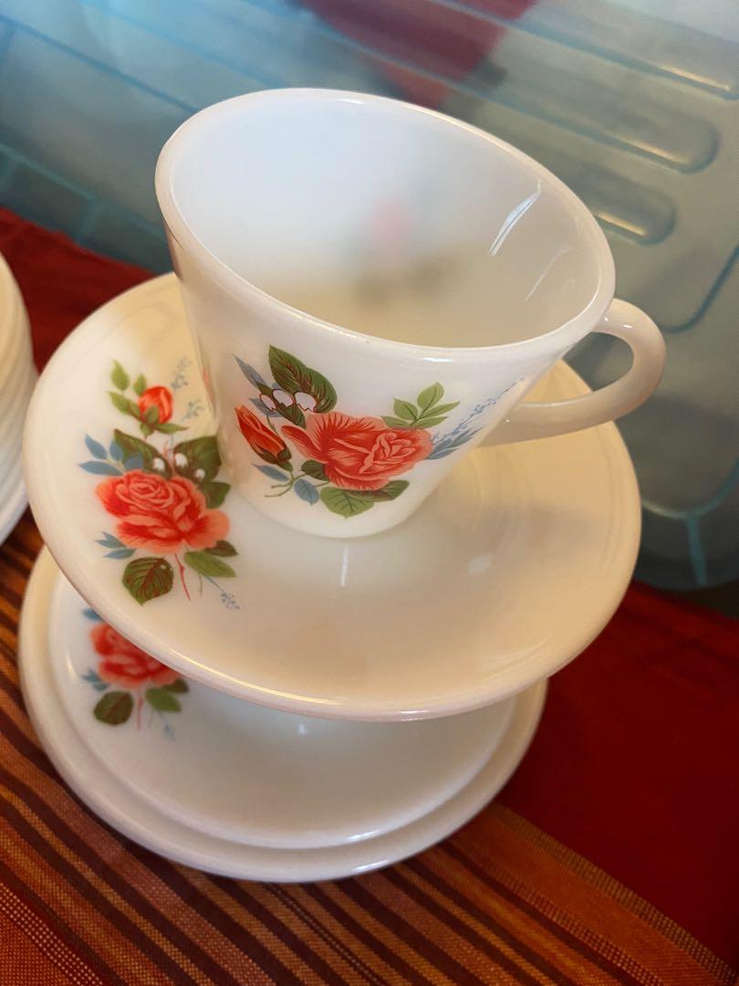 Vintage cottage rose Pyrex ware, Hobbies & Toys, Memorabilia ...
