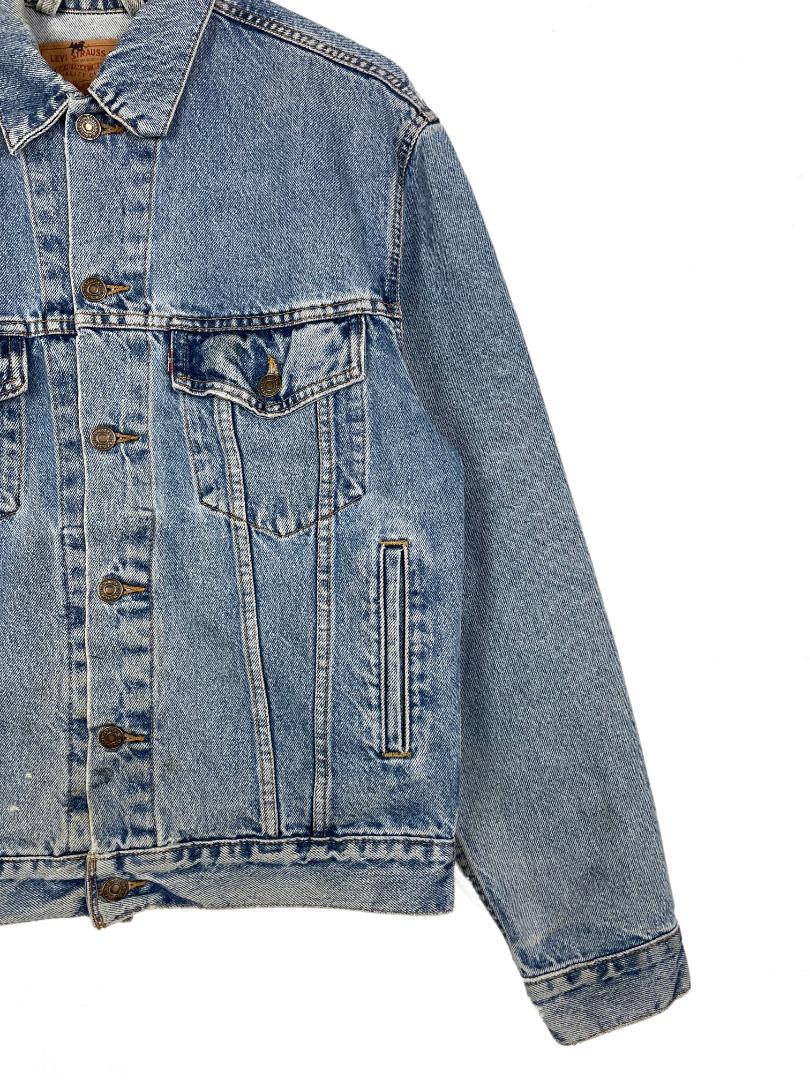 Vintage Levi s 70507 Trucker Outerwear Distressed Denim Jacket