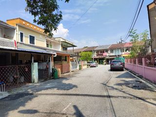 (Category: ) located in . Submitted by roslan4092 (Listing ID 1180664156, Image 1). Description: .