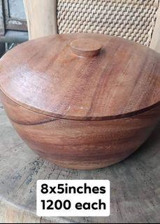 Wooden salad bowl with cover 8inches