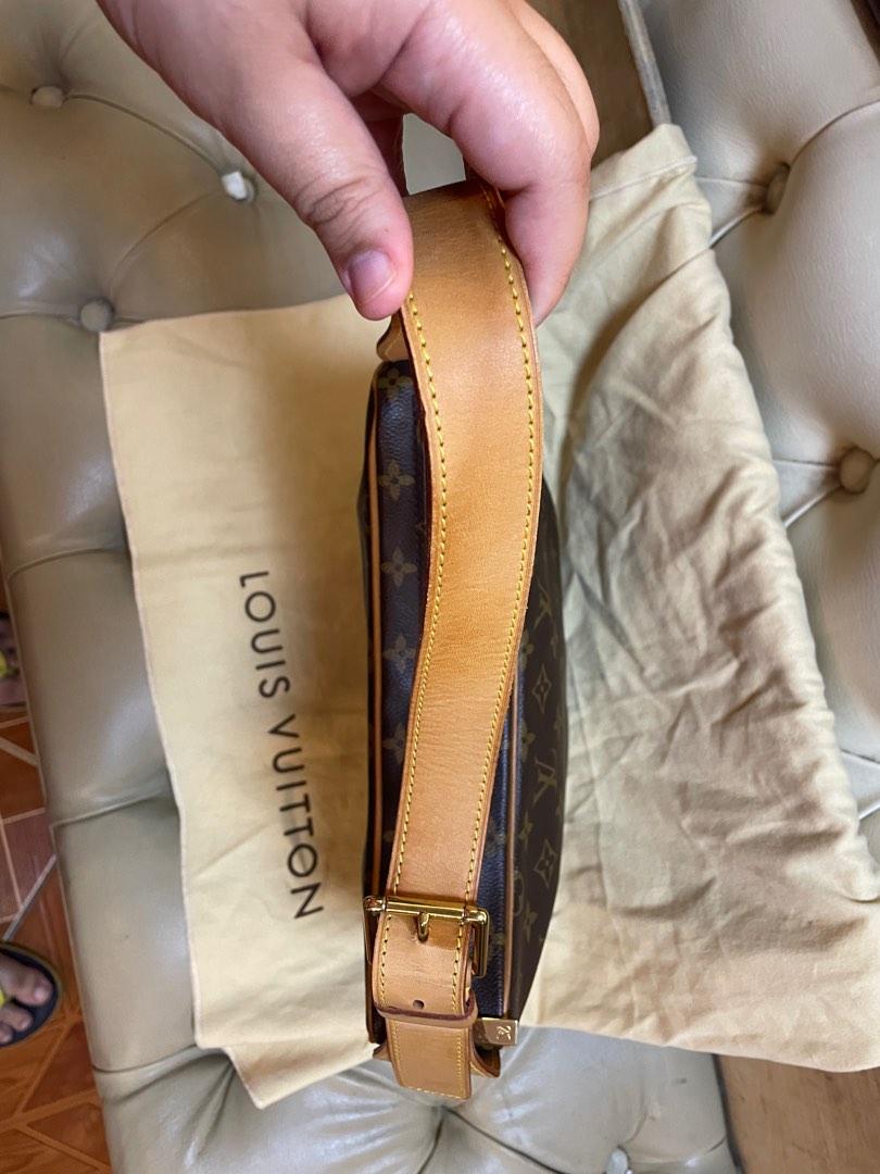 RARE ITEM !! Louis vuitton croissant PM, Gallery posted by no.cc_988