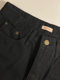 （分類：）位於 。 由 burppee 提交（商品編號 1180859190，圖片 1）。簡介： 。