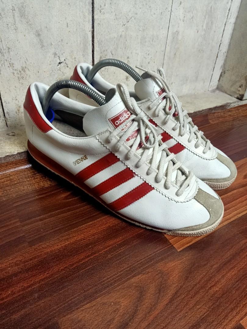Adidas Vienna vintage Men s Fashion Footwear Casual shoes on