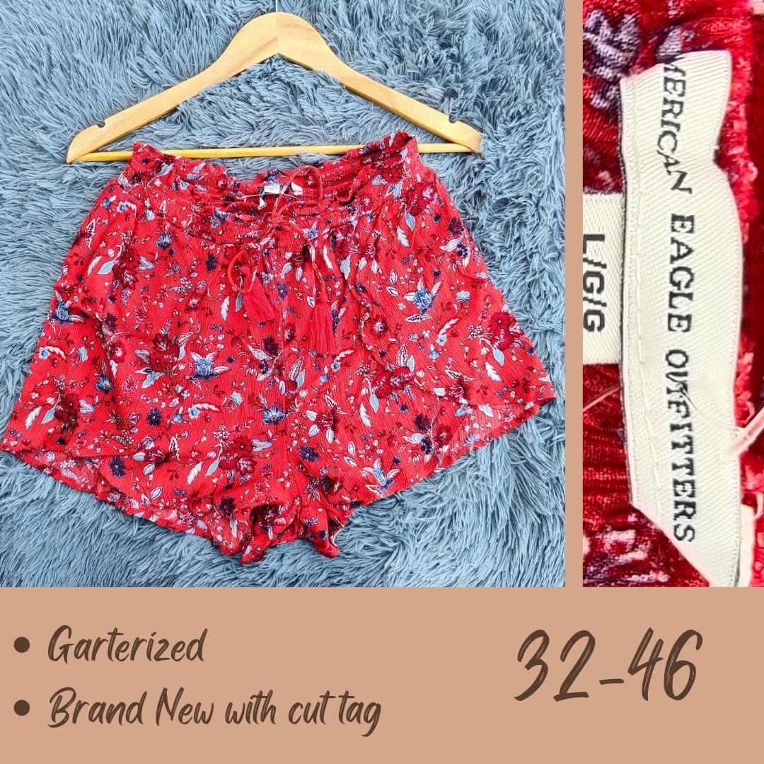 American eagle shop red shorts