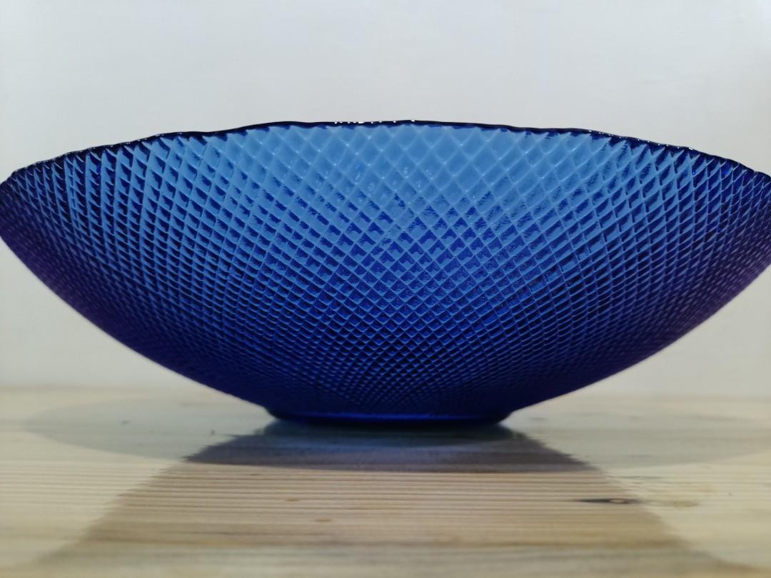 Arcoroc France Fruit Bowl (Category: Other Kitchenware & Tableware) located in Pagbilao. Submitted by candicearp (Listing ID 1180774806, Image 1). Description: Arcoroc France Fruit Bowl.