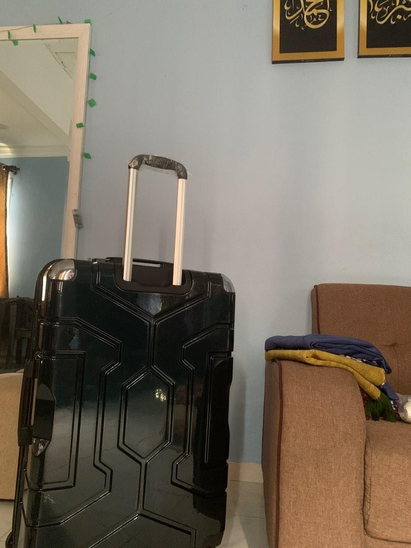 Chariot luggage store