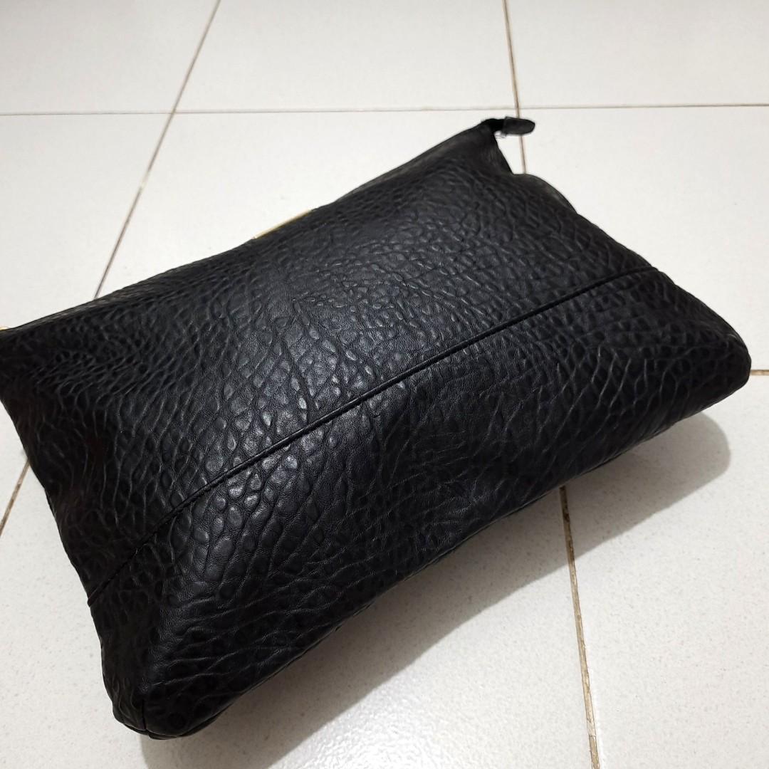 CLUTCH BAG WANITA SECOND BRANDED ORIGINAL Fesyen Wanita Tas Dompet di Carousell