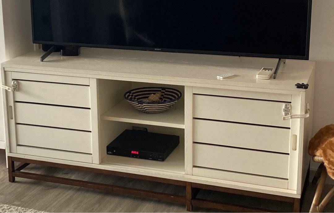 Crate&Barrel TV console, Furniture & Home Living, Furniture, TV