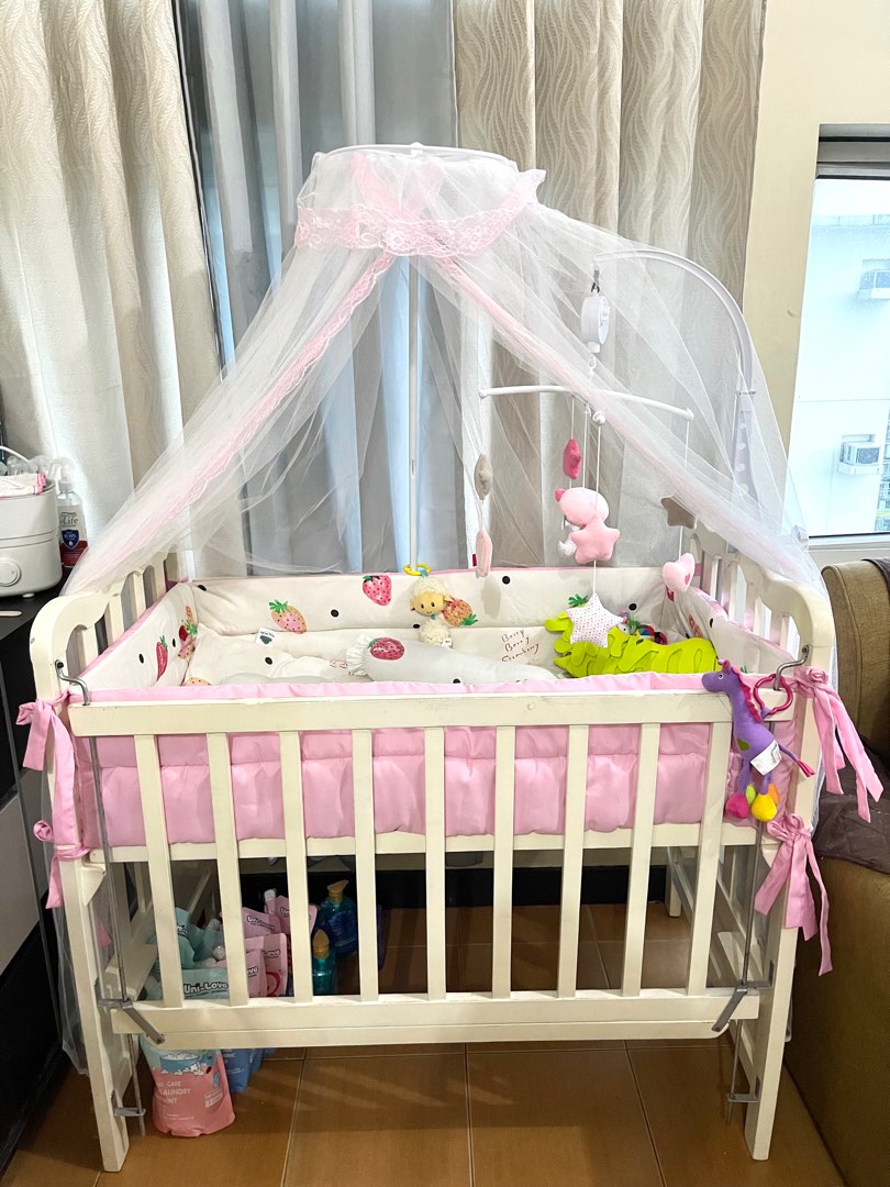 Crib, Babies & Kids, Baby Nursery & Kids Furniture, Cots & Cribs on ...