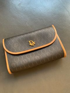 （分類：）位於 。 由 lamtszching 提交（商品編號 1180865975，圖片 1）。簡介： 。