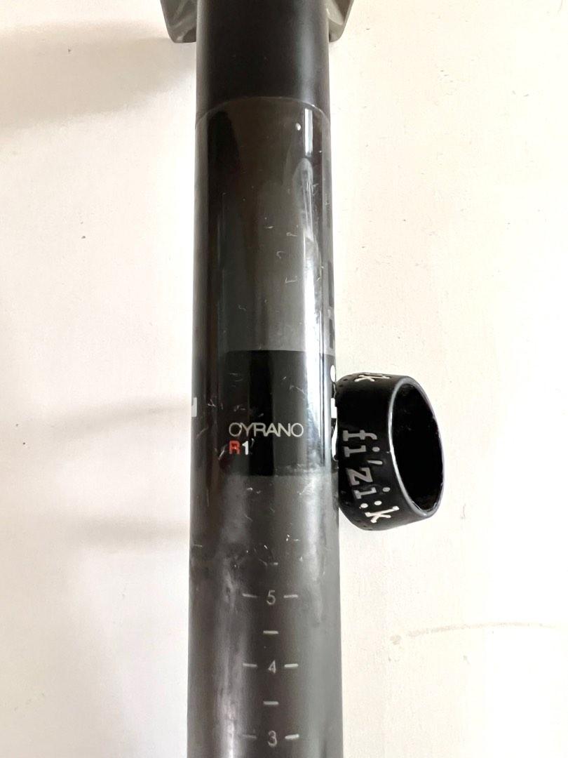 Fizik Cyrano R1 Carbon Seatpost 27.2mm