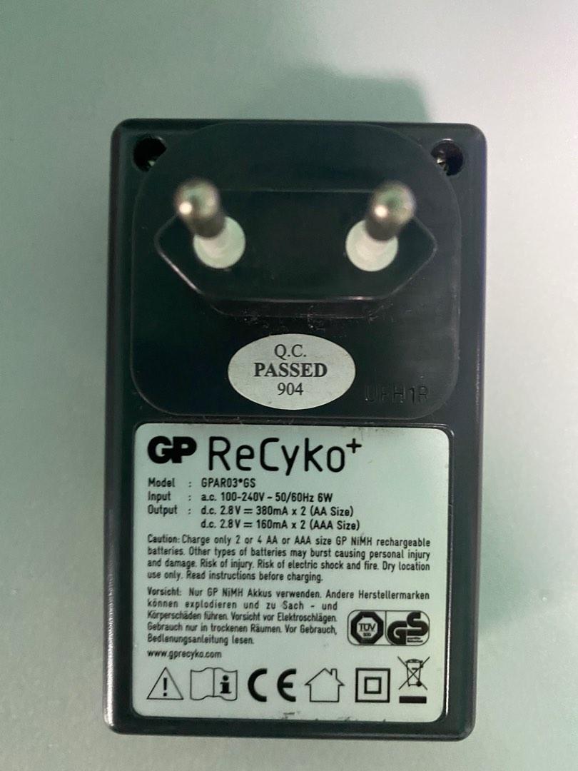 GP Recyko Plus Charger + rechargeable batteries, Photography ...