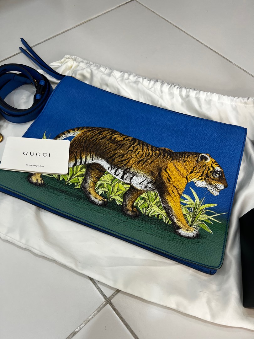 Gucci bengal tiger clutch on sale