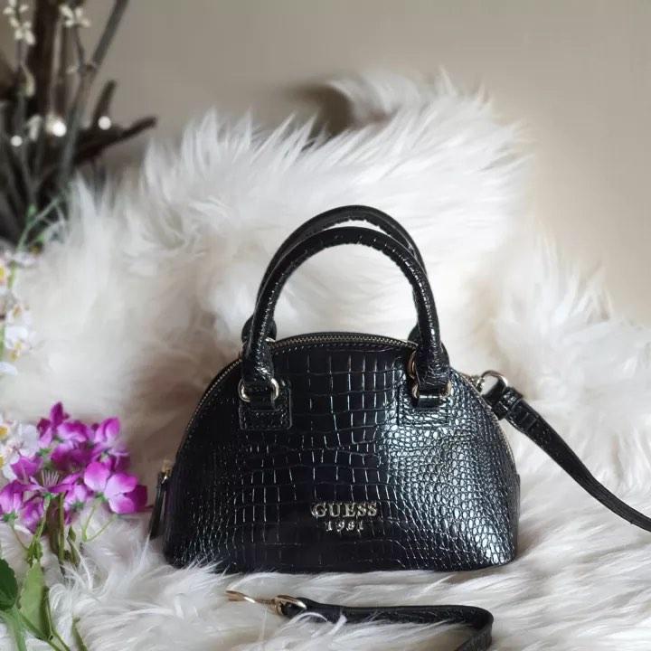 Guess mini shop dome satchel