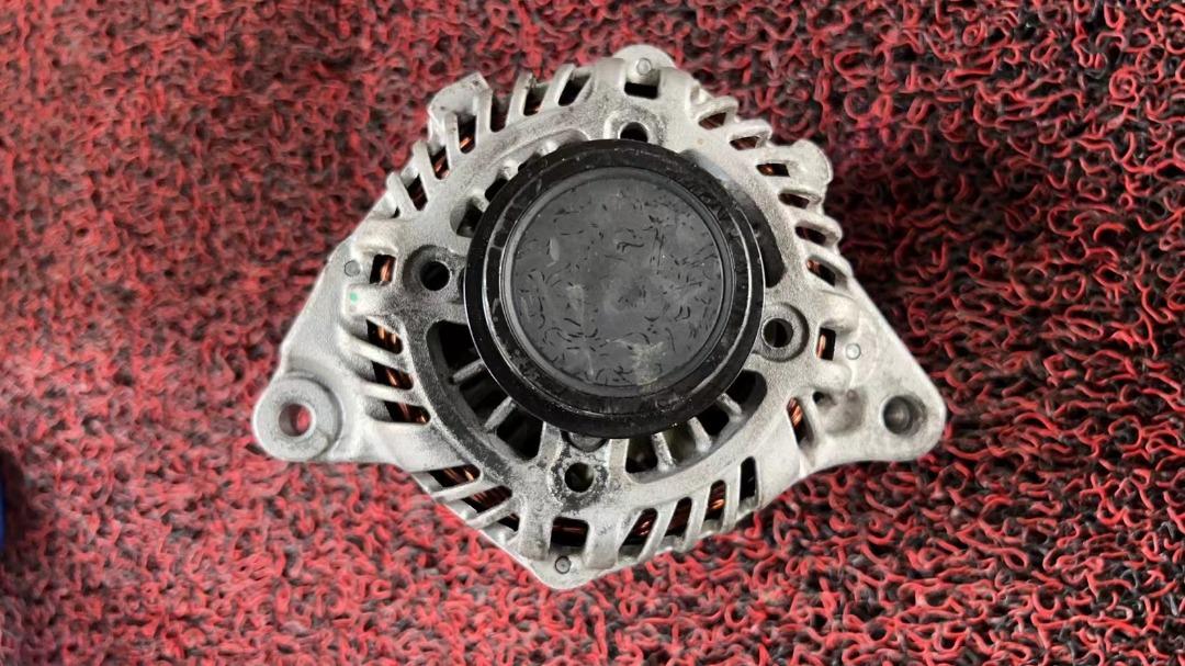 HONDA JAZZ GK5 L15B ALTERNATOR(NO WARRANTY SABAH DAN SARAWAK), Auto