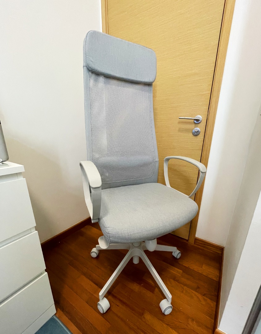 Ikea markus on sale grey