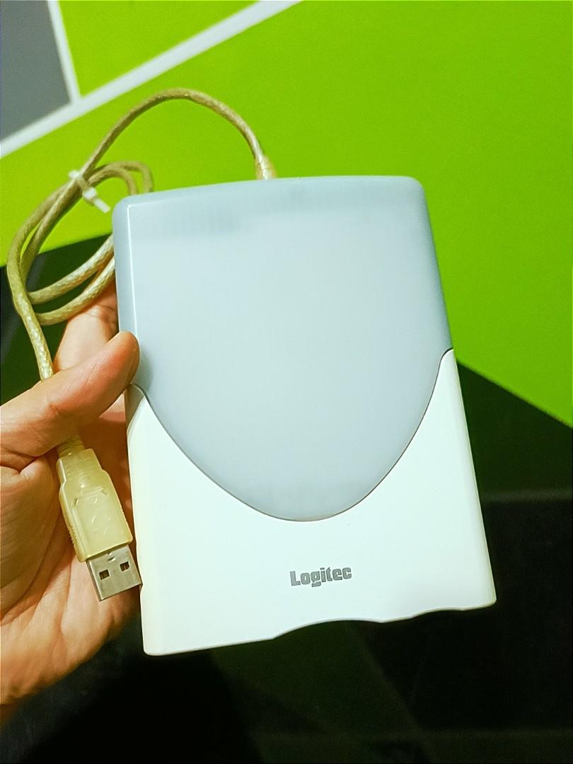 Japan Surplus retro USB Floppy disk unit and diskette, Computers & Tech