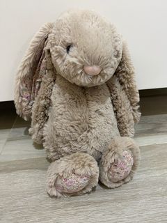 （分類：）位於 。 由 jiji555 提交（商品編號 1180845450，圖片 1）。簡介： 。