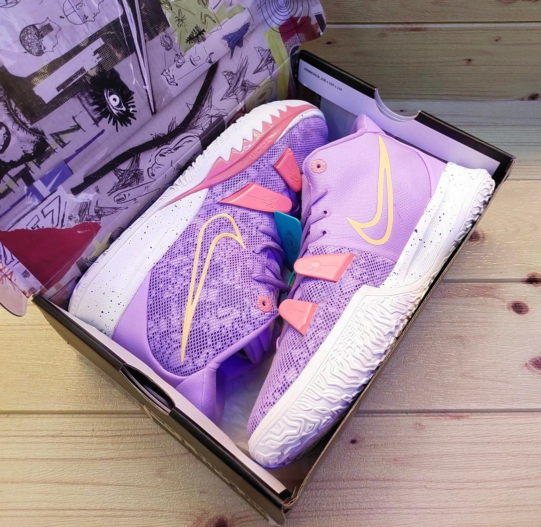 Kyrie family guy best sale shoes