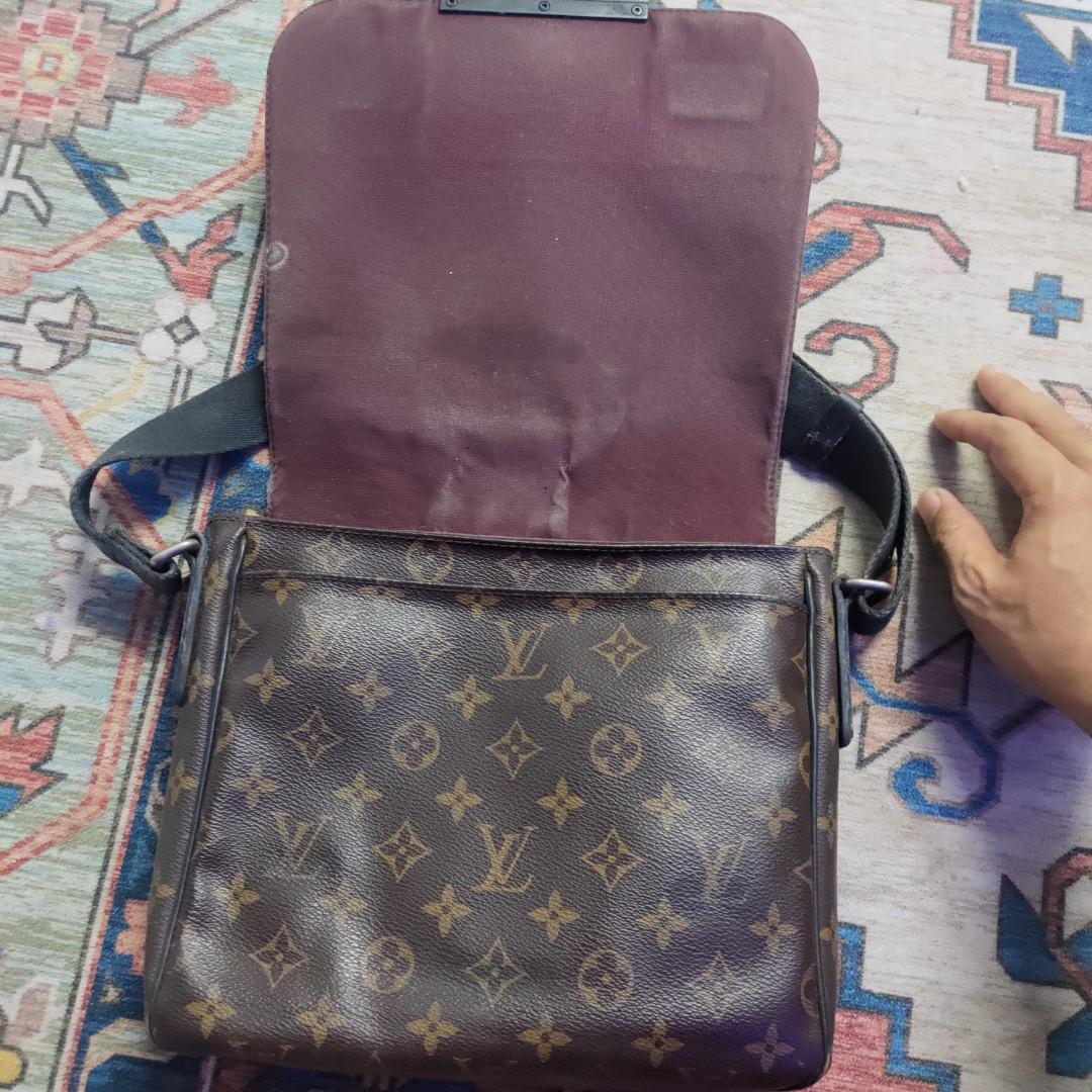 Louis Vuttion Utility Crossbody, Luxury, Bags & Wallets on Carousell