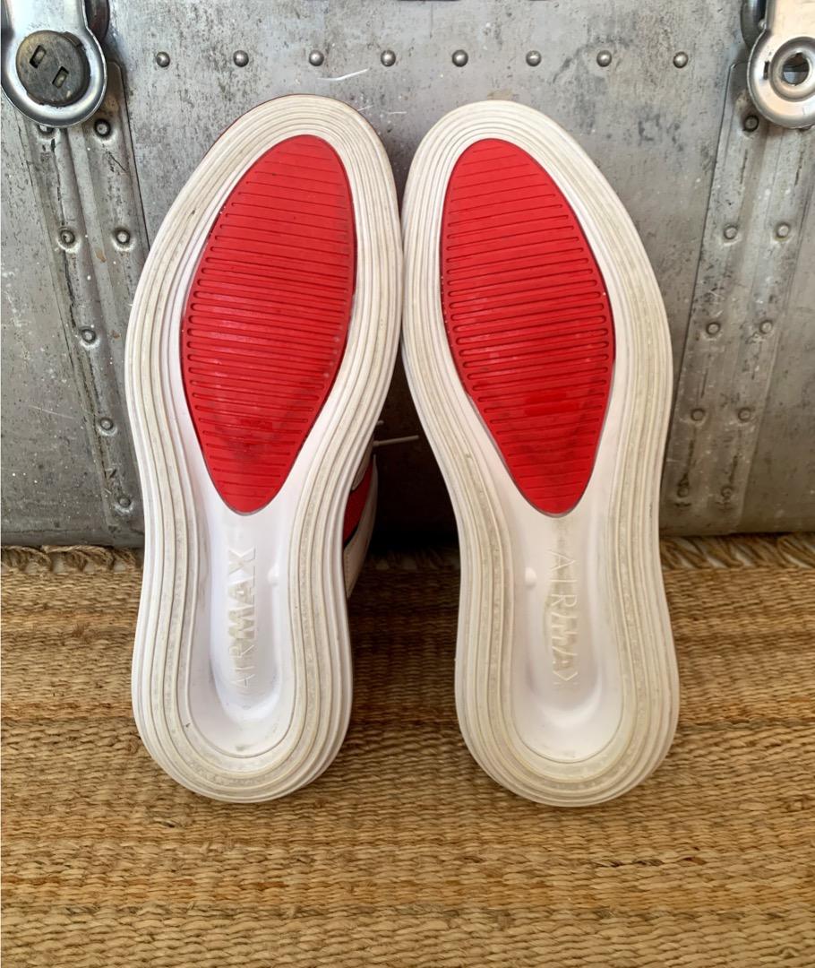 Red on sale uptempo 720
