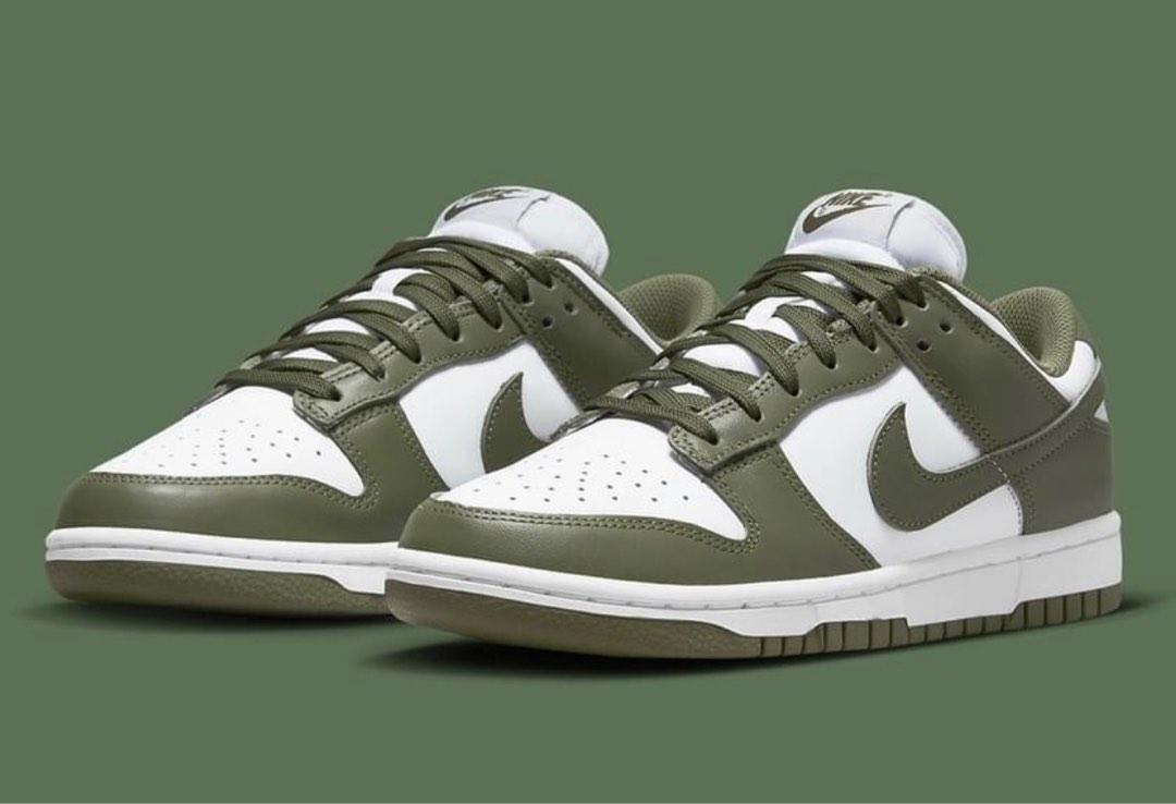 Nike WMNS Dunk Low 