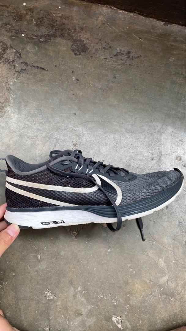 Nike zoom strike 2, size 41, nego, Fesyen Pria, Sepatu Sneakers