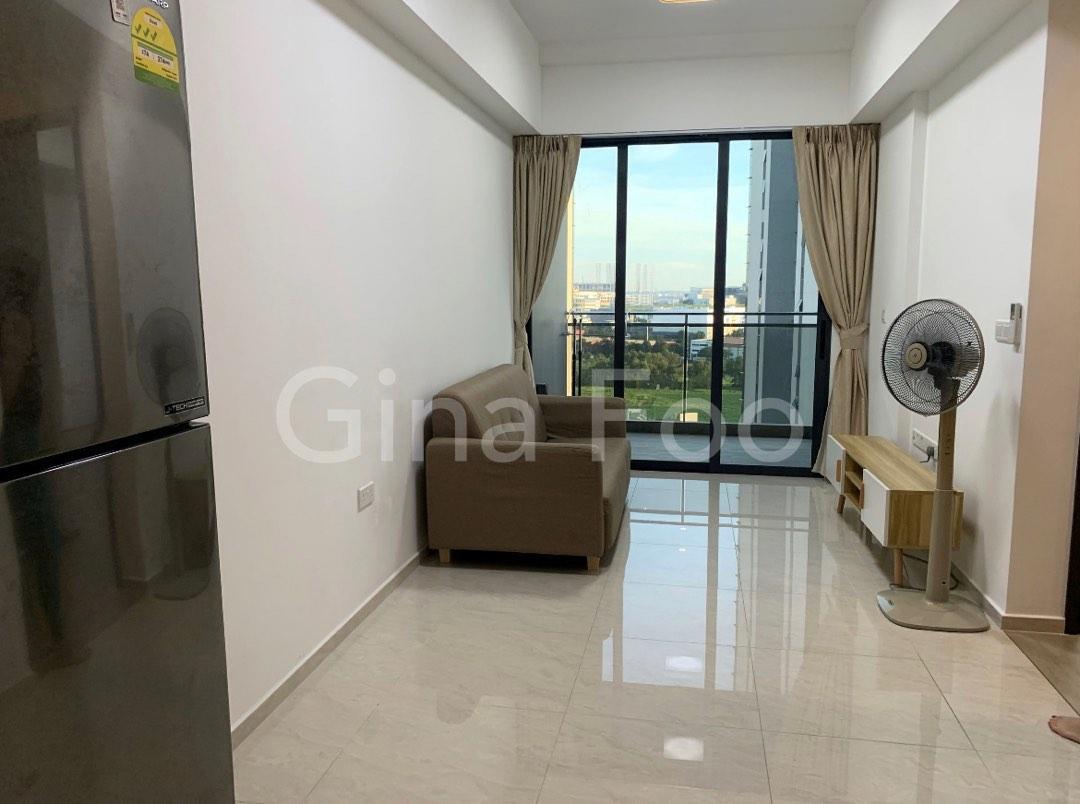 (Lady only, no couple) Parc Riviera Master Bedroom For Rent after 1