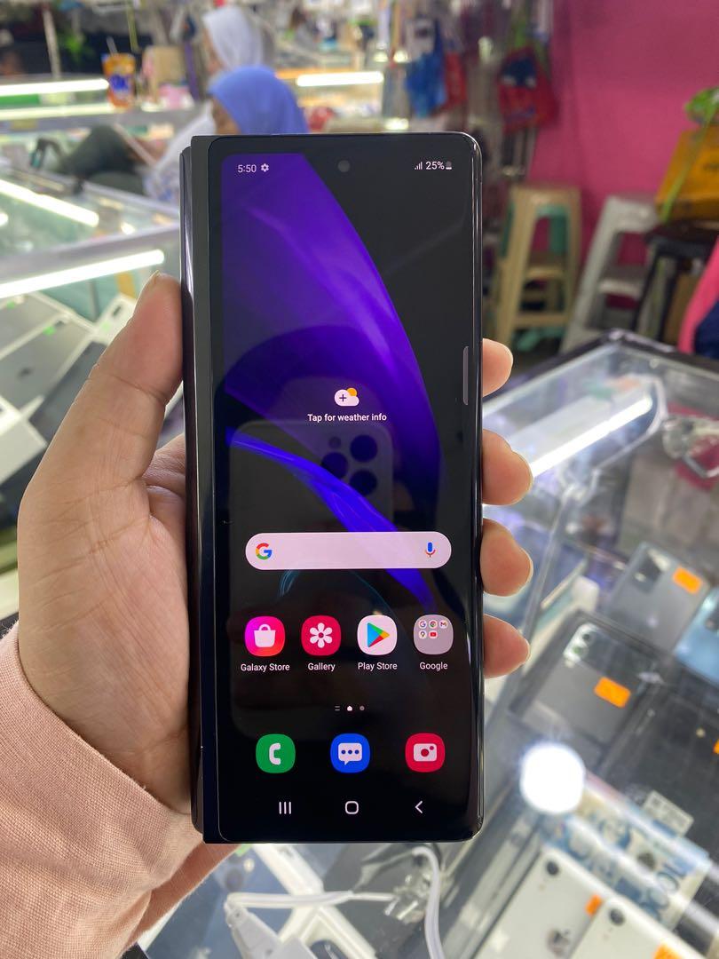SAMSUNG FOLD 2 5G 12/256 DUALSIM OPENLINE (Category: Samsung) located in Pasig City. Submitted by fairgadgetshop (Listing ID 1180736775, Image 1). Description: SALE OR SWAP (BUY & SELL) PRICE: 33,500 Selling Preloved: SAMSUNG FOLD 2 5G 12/256 DUAL SIM OPENLINE ✔️ ISSUE: DENTS AND SCRATCHES BUT DOESN'T AFFECT THE PERFORMANCE OF YOUR PHONE. ✔️Openline ✔️Dualsim ✔️No history of repair ✔️No hidden account ✔️No hidden issue ✔️Test all you want before 