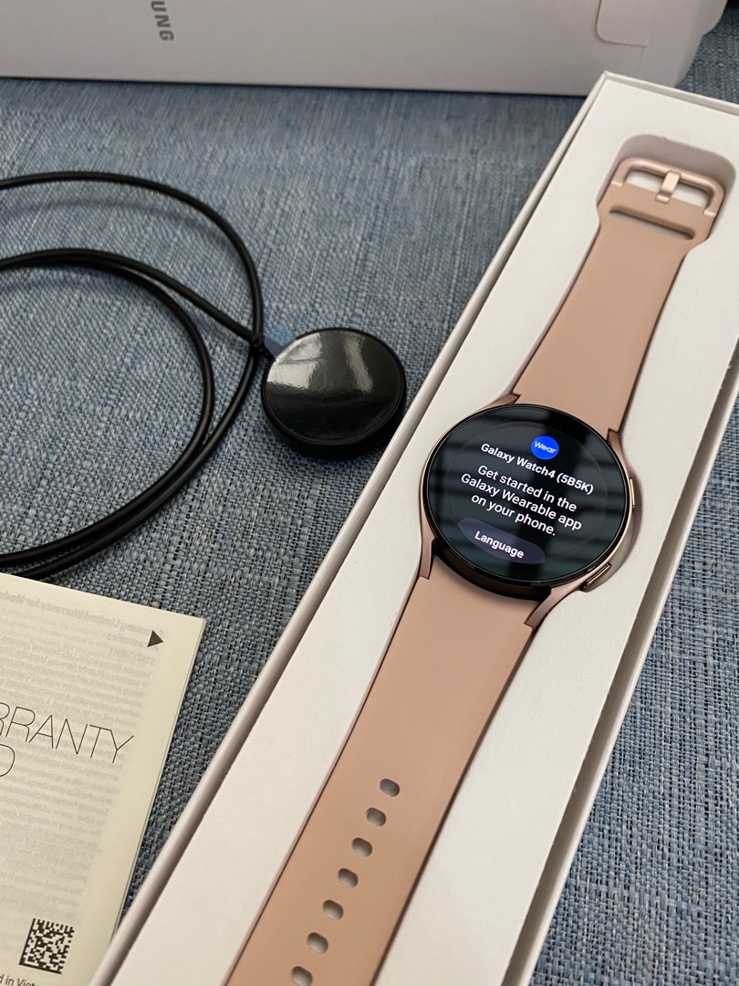 Samsung Galaxy Watch4 Pink Gold 40mm, Mobile Phones & Gadgets