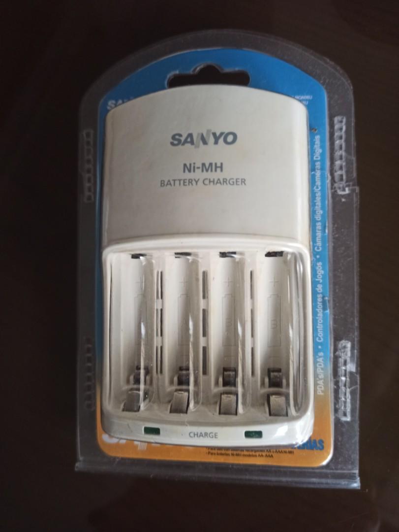 Sanyo batter charger, Photography, Photography Accessories, Batteries ...